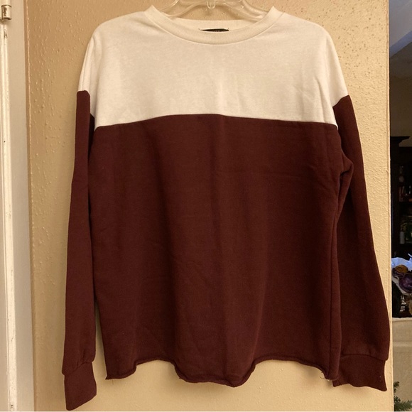 💖Forever 21 Two Tone Sweater - Picture 1 of 8